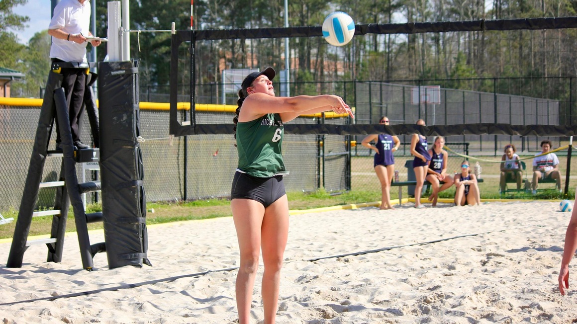 Beach Volleyball Closes Regular Season with Wins Over Eagles