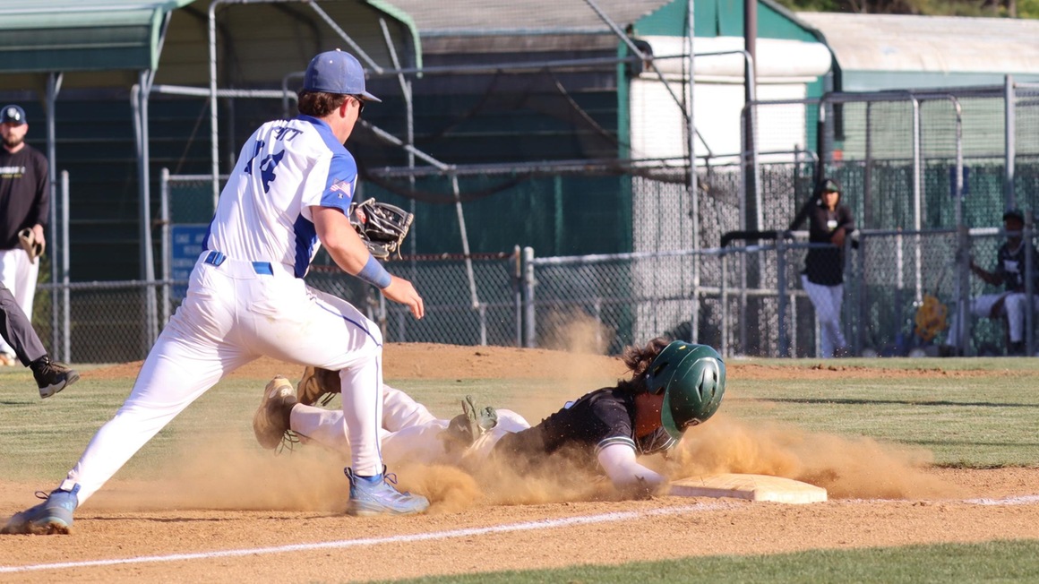 Bobcats Pull Away from Statesmen in Midweek Matchup