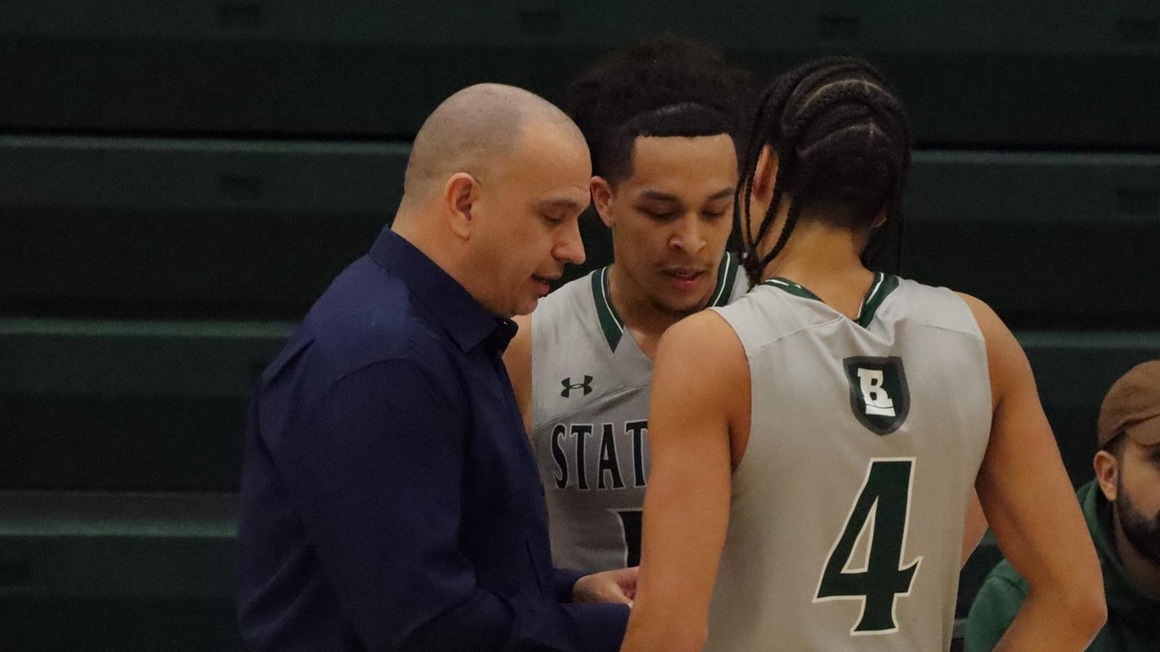 Brown, Ramirez Pace Statesmen in Conference Matchup